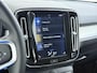 Volvo XC40 1.5 T3 Momentum Camera/Stoel-verwarming/Navigatie etc.