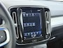 Volvo XC40 1.5 T3 Momentum Camera/Stoel-verwarming/Navigatie etc.