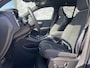 Volvo XC40 2.0 B4 Plus Black Edition | Schuif kantel dak | 360 Camera | Harman Kardon audio | Trekhaak | Elektrisch verstelbare stoelen incl. geheugen | Google services