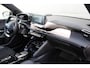 Peugeot 2008 1.2 PureTech GT Pack | Automaat | Navigatie | Camera | Panorama/schuifdak | Alcantara | Focal | 1e Eigenaar |