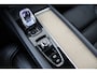 Volvo XC60 II T6 PLUG-IN HYBRID AWD ULTRA BRIGHT *FULL OPTIONS!* -PANO.DAK|BOWERS&WILKINS|GEVENT.LEDER+MASSAGE|360°CAM|LUCHTVERING|HEAD-UP DISP.|TREKHAAK|21"|SoH:100%