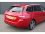 Peugeot 308 SW 1.2 PureTech Blue Lease Premium | Automaat | Navigatie | Alcantara | 18 Inch | Full LED | 1e Eigenaar | All season |
