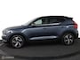 Volvo XC40 1.5 T2 R-Design | Adaptive Cruise | Camera | Harman Kardon | Verwarmbaar stuurwiel & Voorstoelen | Privacy Glass