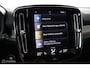 Volvo XC40 1.5 T2 R-Design | Adaptive Cruise | Camera | Harman Kardon | Verwarmbaar stuurwiel & Voorstoelen | Privacy Glass
