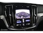 Volvo S60 2.0 B4 R-Design | 19" Velgen | Verwarmbaar stuurwiel en voorstoelen | Camera | Elektrische bestuurdersstoel