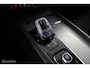 Volvo S60 2.0 B4 R-Design | 19" Velgen | Verwarmbaar stuurwiel en voorstoelen | Camera | Elektrische bestuurdersstoel