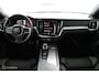 Volvo S60 2.0 B4 R-Design | 19" Velgen | Verwarmbaar stuurwiel en voorstoelen | Camera | Elektrische bestuurdersstoel
