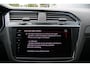 Volkswagen Tiguan 1.4 TSI eHybrid R-Line Business+ DSG ACC/HeadUp/Virtual/Camera/Pano/StoelStuurverwarming/Keyless/PDC/LED/Carplay
