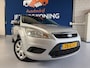 Ford Focus Wagon 1.6 Trend /bj.2009 / kleur: grijs / airco / trekhaak / cruise control / stereo / NAP met 241944 km./ APK 01/2027.