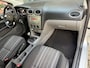 Ford Focus Wagon 1.6 Trend /bj.2009 / kleur: grijs / airco / trekhaak / cruise control / stereo / NAP met 241944 km./ APK 01/2027.