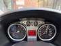 Ford Focus Wagon 1.6 Trend /bj.2009 / kleur: grijs / airco / trekhaak / cruise control / stereo / NAP met 241944 km./ APK 01/2027.