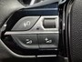 Peugeot 2008 1.2 PureTech 130 Allure | Automaat | Navigatie | Camera | Keyless Entry en Start | Mooie Sterke Motor!! | Draadloze Telefoonlader |