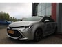 Toyota Corolla Touring Sports 2.0 Hybrid 180PK AUTOMAAT EXECUTIVE JBL | STOEL VERWARMING | DODEHOEK DETECTIE | NAVIGATIE | APPLE CARPLAY/ANDROID AUTO | CLIMATE CONTROL | ADAPTIVE CRUISE CONTROL | FULL LED KOPLAMPEN | KEYLESS ENTRY/START | ALL SEASON BANDEN | 18" LICHTMETALEN VELGEN | DAB+ RADIO | JBL AUDIO SSTEM | ELEKTRISCH BEDIENBARE ACHTERKLEP | ACHTERUITRIJ CAMERA | PARKEERSENSOREN VOOR + ACHTER | DRAADLOZE TELEFOONLADER | HEAD UP DISPLAY |