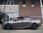 Toyota Prius 1.8 First Edition | Automaat| Head up display | Stoelverwarming | Achteruitrijcamera | Adaptive cruise control | Lichtmetalen velgen | Climate control | Keyless entry en start