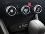 Renault Captur 1.6 E-Tech Full Hybrid 145pk Techno Automaat | Trekhaak | Rondomzicht Camera | Cruise Control Adaptief | Climate Control | Sfeerverlichting | Dodehoekdetectie | Navigatie | Apple Carplay/Android Auto