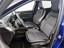 Renault Captur 1.6 E-Tech Full Hybrid 145pk Techno Automaat | Trekhaak | Rondomzicht Camera | Cruise Control Adaptief | Climate Control | Sfeerverlichting | Dodehoekdetectie | Navigatie | Apple Carplay/Android Auto