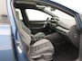 Volkswagen Golf 1.5 TSi 272 Pk Automaat eHybrid GTE | Panoramadak | Matrix LED | Head-Up Display | Stoel- & Stuurverwarming | Stoel koeling | Camera | Draadloos Laden | Trekhaak | 23.682 Km!