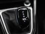 Volkswagen T-Cross 1.0 TSi 110 Pk Automaat R-Line | Stoelverwarming | Camera | Adaptive Cruise | Navigatie | Climatronic | CarPlay | 17 inch | 94.155 Km !!