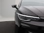 Volkswagen Golf 1.5 eHybrid 204 Pk Automaat Style Edition | Stoel/ Stuur Verwarming | Camera | Trekhaak | Full LED | Navigatie | Carplay | 18 Inch | 27.493 Km !!