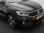 Volkswagen T-Roc 1.5 TSi R-Line Business+ 150 Pk Automaat | Stoel/Stuur verwarming | Adaptive Cruise | Navigatie | CarPlay | Camera | 18 Inch | 13.144Km !!