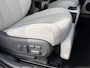 Hyundai Ioniq 5 Lounge 77.4 kWh / Relax Pakket / SOH 99% / Dealer Onderhouden / Fabrieksgarantie tot 11-04-2029 / CCS Snel Laden / Lederen Bekleding / Stoelventilatie / Elektr. Voorstoelen / Elektrische Achterklep / Stuur-, Stoel- & Achterbankverwarming / Achteruitrijamera / Navi / Apple Carplay & Android Auto / 19" LM wielen /