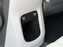 Hyundai Ioniq 5 Lounge 77.4 kWh / Relax Pakket / SOH 99% / Dealer Onderhouden / Fabrieksgarantie tot 11-04-2029 / CCS Snel Laden / Lederen Bekleding / Stoelventilatie / Elektr. Voorstoelen / Elektrische Achterklep / Stuur-, Stoel- & Achterbankverwarming / Achteruitrijamera / Navi / Apple Carplay & Android Auto / 19" LM wielen /
