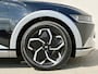 Hyundai Ioniq 5 Lounge 77.4 kWh / Relax Pakket / SOH 99% / Dealer Onderhouden / Fabrieksgarantie tot 11-04-2029 / CCS Snel Laden / Lederen Bekleding / Stoelventilatie / Elektr. Voorstoelen / Elektrische Achterklep / Stuur-, Stoel- & Achterbankverwarming / Achteruitrijamera / Navi / Apple Carplay & Android Auto / 19" LM wielen /