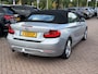 BMW 2-Serie Cabrio 220i Luxury / Trekhaak / Half Leder / Navigatie / Parkeerhulp achter / 17'' / Stoelverwarming / Windscherm / Cruise Control