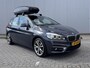 BMW 2-Serie Active Tourer 225i Luxury | Automaat | Trekhaak | Orginele Dakkoffer | Lederen Bekleding | Panoramadak | Navigatie |
