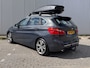 BMW 2-Serie Active Tourer 225i Luxury | Automaat | Trekhaak | Orginele Dakkoffer | Lederen Bekleding | Panoramadak | Navigatie |