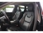 Volvo XC60 T6 Recharge AWD Plus Dark | Stoelverwarming | Trekhaak | Parkeercamera | Panoramadak | Longe Range | Pilot Assist | BLIS | Leder | Glossy Black | Keyless