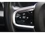 Volvo XC60 T6 Recharge AWD Plus Dark | Stoelverwarming | Trekhaak | Parkeercamera | Panoramadak | Longe Range | Pilot Assist | BLIS | Leder | Glossy Black | Keyless