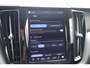 Volvo XC60 T6 Recharge AWD Plus Dark | Stoelverwarming | Trekhaak | Parkeercamera | Panoramadak | Longe Range | Pilot Assist | BLIS | Leder | Glossy Black | Keyless