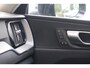 Volvo XC60 T6 Recharge AWD Plus Dark | Stoelverwarming | Trekhaak | Parkeercamera | Panoramadak | Longe Range | Pilot Assist | BLIS | Leder | Glossy Black | Keyless