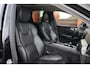 Volvo XC60 T6 Recharge AWD Plus Dark | Stoelverwarming | Trekhaak | Parkeercamera | Panoramadak | Longe Range | Pilot Assist | BLIS | Leder | Glossy Black | Keyless