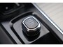 Volvo XC60 T6 Recharge AWD Plus Dark | Stoelverwarming | Trekhaak | Parkeercamera | Panoramadak | Longe Range | Pilot Assist | BLIS | Leder | Glossy Black | Keyless
