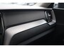 Volvo XC60 T6 Recharge AWD Plus Dark | Stoelverwarming | Trekhaak | Parkeercamera | Panoramadak | Longe Range | Pilot Assist | BLIS | Leder | Glossy Black | Keyless