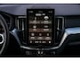 Volvo XC60 2.0 T6 Plug-in hybrid AWD Essential | Gratis Trekhaak | Adaptieve Cruise Control | Park assist | Getint Glas | Leder | Driver assist | Stoel- /  stuurwielverwarming | All Season banden |