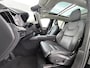 Volvo XC90 2.0 T8 Plug-in hybrid AWD Ultra Dark Black Edition/22inch/Stoelmassage etc.