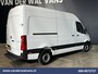 Mercedes-Benz Sprinter 317 CDI 170pk L2H2 Euro6 Airco | Camera | Apple Carplay | Cruisecontrol Android Auto, Stoelverwarming, Chauffeursstoel, Parkeersensoren, Bijrijdersbank