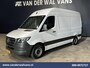Mercedes-Benz Sprinter 317 CDI 170pk L2H2 Euro6 Airco | Camera | Navigatie | Apple Carplay | LED | Stoelverwarming Android Auto, Parkeersensoren