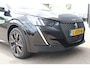 Peugeot 208 1.2 PureTech GT Pack | Navigatie | Camera | Panoramadak | Stoelverwarming | Black Pack | Alcantara | NL auto |