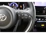Toyota Yaris Cross 1.5 Hybrid 130 First Edition | NIEUWE YARIS CROSS | Dodehoek Detectie | Stoel en Stuurverwarming | Keyless Entry | Parkeersensoren Rondom | Navigatie |