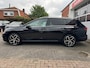 Volkswagen Golf Variant 1.5 eTSI ACT DSG Style Camera ACC IQ.Light App-Connect Navi