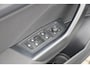 Volkswagen T-Roc 1.0 TSI 110pk Life | Achteruitrijcamera | Cruise Control adaptief | Navigatie | App Connect |