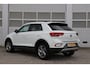 Volkswagen T-Roc 1.0 TSI 110pk Life | Achteruitrijcamera | Cruise Control adaptief | Navigatie | App Connect |