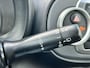 Toyota Yaris 1.0 VVT-i Now | Trekhaak | Radio/CD | Elektrische ramen | Airco