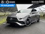 Mercedes-Benz A-klasse 180 Business Solution AMG | Night | Panoramaschuifdak | Achteruitrijcamera | Sfeerverlichting| MULTIBEAM LED | 19 inch AMG-velgen |