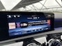 Mercedes-Benz A-klasse 180 Business Solution AMG | Night | Panoramaschuifdak | Achteruitrijcamera | Sfeerverlichting| MULTIBEAM LED | 19 inch AMG-velgen |