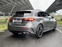 Mercedes-Benz A-klasse 180 Business Solution AMG | Night | Panoramaschuifdak | Achteruitrijcamera | Sfeerverlichting| MULTIBEAM LED | 19 inch AMG-velgen |